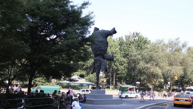 The sculpture is 26 feet tall.